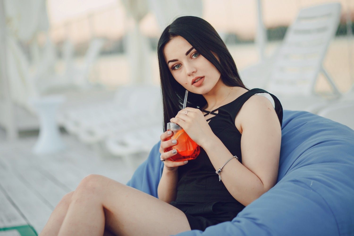 Best way to Book an Escort Services in Rialto