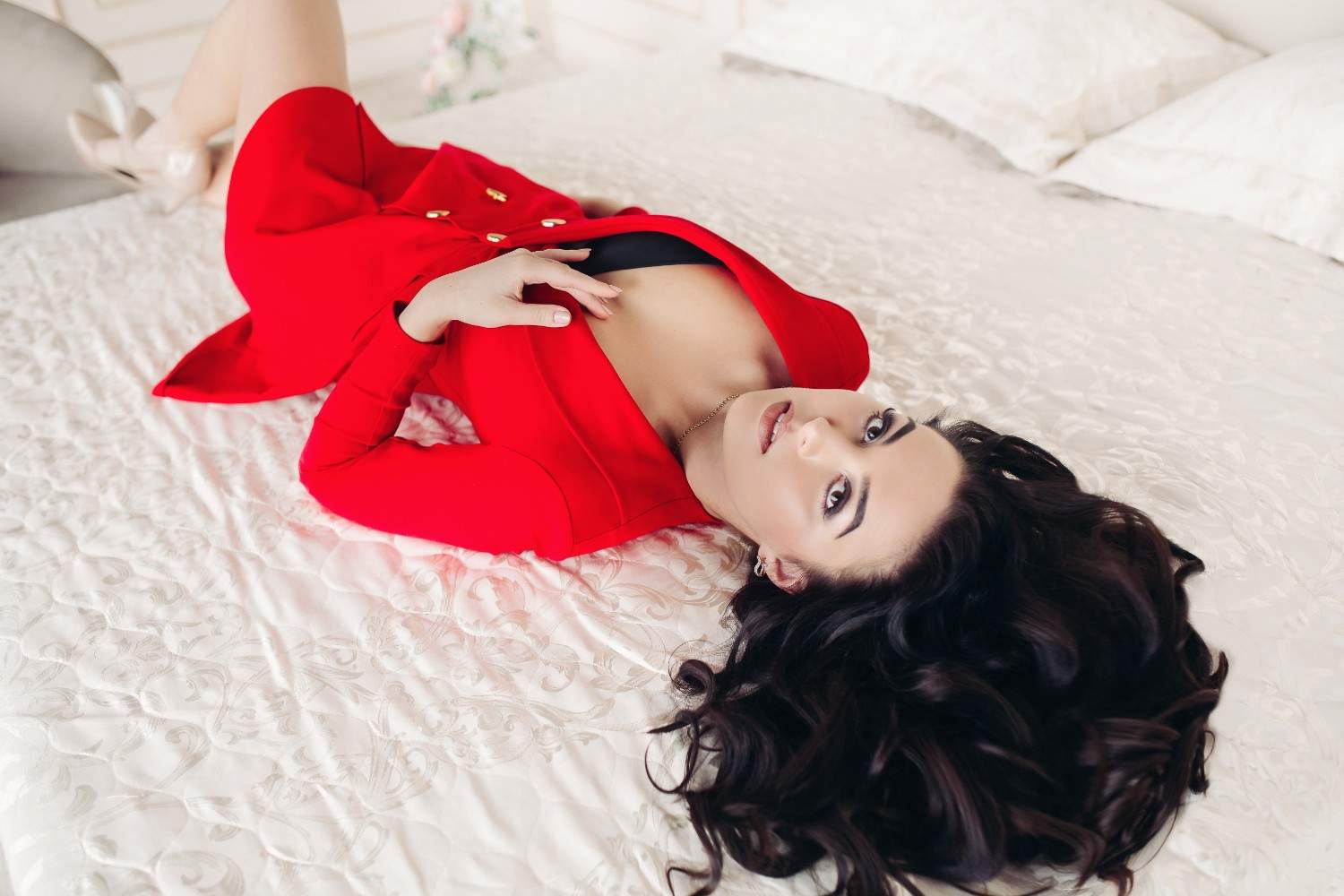How to book an Escort Services in Villa Park for tonight